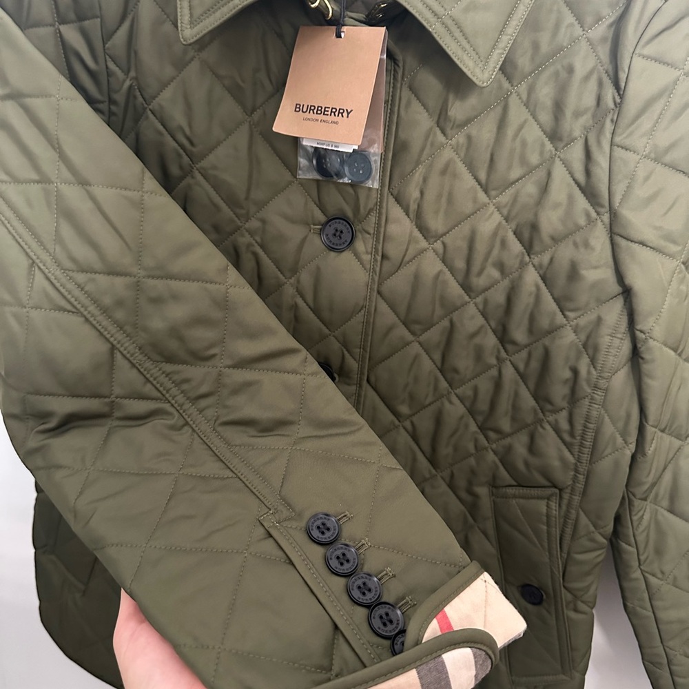 Burberry Green Quilted Jacket - Picture 3 of 9